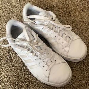 Adidas Grand Court Sneakers